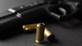 В семейную пару стреляли при выходе из обменного пункта в Алматы