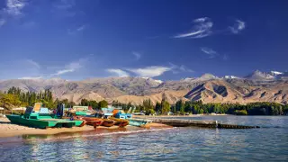 Названы цены и условия бронирования отдыха на Иссык-Куле для казахстанцев