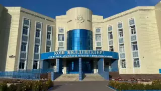 "Матом требовала деньги". Педагога Жезказганского колледжа обвинили в поборах