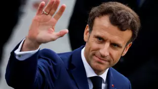 Вступление Украины в ЕС может занять "десятилетия" - Макрон