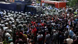 Власти Шри-Ланки признали дефолт страны