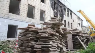 Январские события: сгоревшее здание телеканала "Казахстан" сносят в Алматы