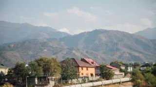 Алматинцы опасаются оползня из-за строительства жилого комплекса