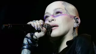 Узбекскую певицу Наргиз Закирову выдворили из России из-за осуждения войны