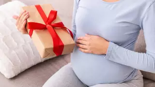 Полезные подарки для будущих родителей разыграет Halyk Bank