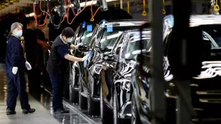 Mercedes-Benz отзывает более миллиона автомобилей