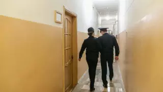 Сдавали в ломбард чужие авто: дело в отношении ОПГ направили в суд Шымкента