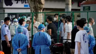 В Шанхае снова проведут массовое тестирование на COVID-19