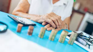 Информацию о снижении пенсионного возраста для женщин с 2023 года назвали фейком