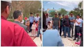 Забастовку устроили жители перед акиматом Жанаозена