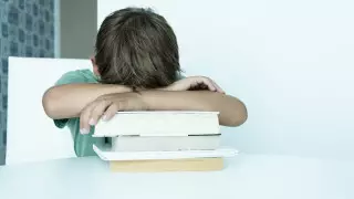 Мать мальчика из Кызылорды заявила о насилии над ребенком: начато расследование