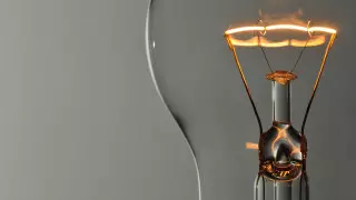 Жителей Австралии попросили чаще выключать свет