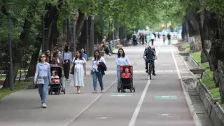 Почему в Казахстане "не хватает" девушек и к чему это может привести