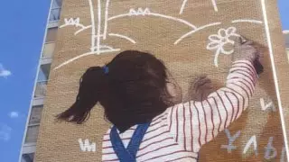 "Мальчик, который рисует солнце". Как создаются популярные казахстанские муралы