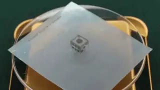 В Китае создали ультратонкую пленку с 3D-изображением