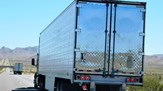 Семь сотрудников транспортного контроля в ВКО осудили за системную коррупцию