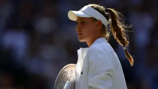 Елена Рыбакина отказалась от премии за победу на Уимблдоне