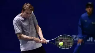 Бублик проиграл десятой ракетке мира на турнире ATP 500 в Астане