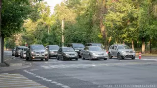 Казахстанским водителям разрешат ездить без бумажных документов