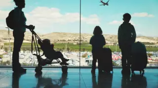 6 советов для путешествующих семей во время школьных каникул