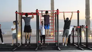 Tartyl Fest на берегу Каспия: житель Актау установил рекорд по подтягиваниям