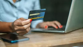 7 миллиардов тенге сняли со счетов казахстанцев интернет-мошенники