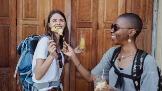 Названы самые удивительные вещи для туристов в разных странах