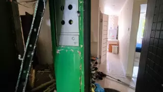 "Взрыв" газа в Темиртау: в дом впускают лишь за самым необходимым