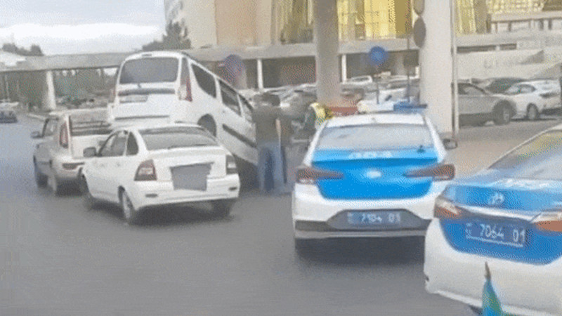 Кадры из видео