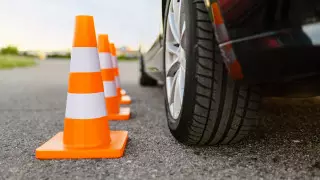 Какие нарушения при сдаче экзамена на права выявляют в Казахстане