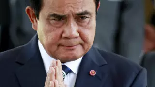 Премьера Таиланда отстранили от должности