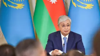 "Сегодня кажутся настолько маленькими" - Токаев о проблемах с Азербайджаном в 90-х
