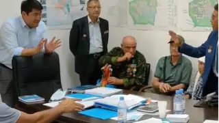 Аким Талдыкоргана предложил воинам-афганцам создать петицию о его уходе