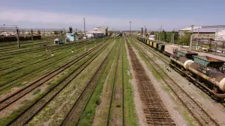 Мальчики 7 и 9 лет сбежали из дома на грузовом поезде, чтобы навестить отца в Жамбылской области