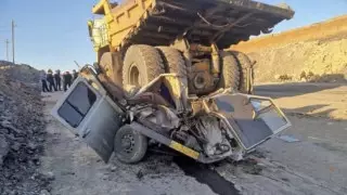 Что известно о состоянии выживших рабочих "Казахмыса" после наезда самосвала