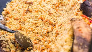 Врач назвала плов блюдом с самым вредным сочетанием продуктов