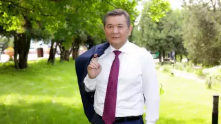 На слухи об отставке ректора КазНАИУ Тлектеса Есполова ответили в вузе