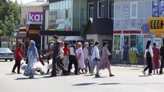 Алматинцы находятся в "ловушке средних доходов" - акимат