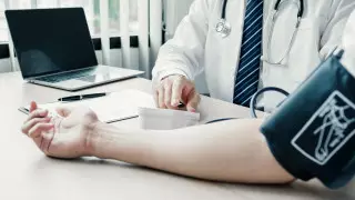 Руководитель спецЦОНа лишился должности после проверки в Актобе