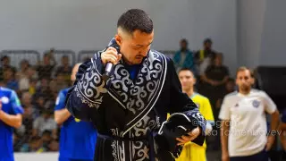 Известный игрок в мини-футбол не смог сдержать слез на глазах у болельщиков в Актау