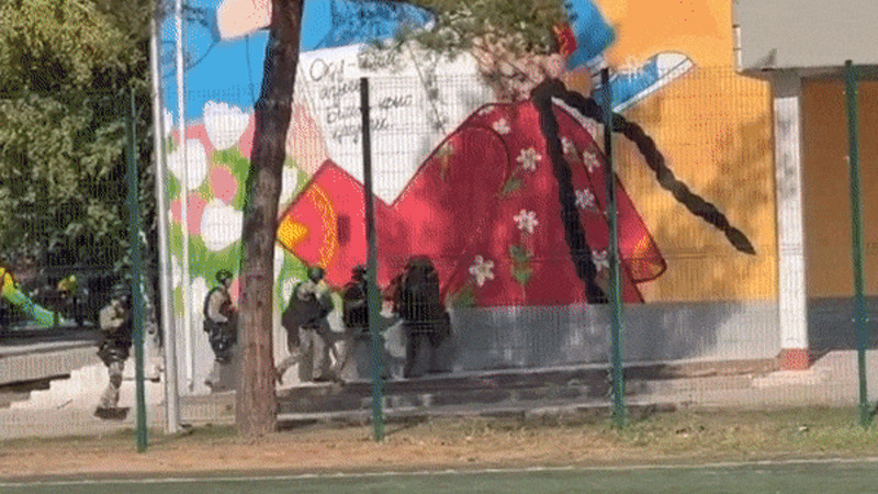 Кадры из видео