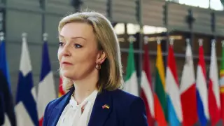 Британского премьера Лиз Трасс заподозрили в растрате госсредств