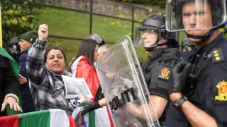 Десятки человек арестованы в ходе протеста у посольства Ирана в Норвегии
