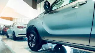 Большого ажиотажа не видим - глава МИИР о покупке авто россиянами