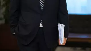 Гладил медсестру по спине: депутат вышел из партии после скандала в Павлодарской области