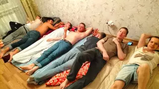 "Нас восьмерых приютил незнакомый казах". Россиянин рассказал, что его удивило в Казахстане