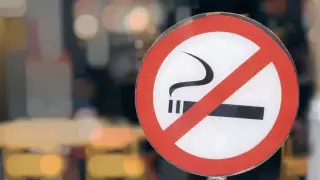 Пьяного мужчину с электронной сигаретой задержали в аэропорту Астаны