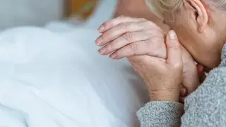 Ученые выяснили, какое из чувств на самом деле умирает последним