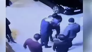 Новые видео с "прокурорами" Караганды обсуждают в Сети