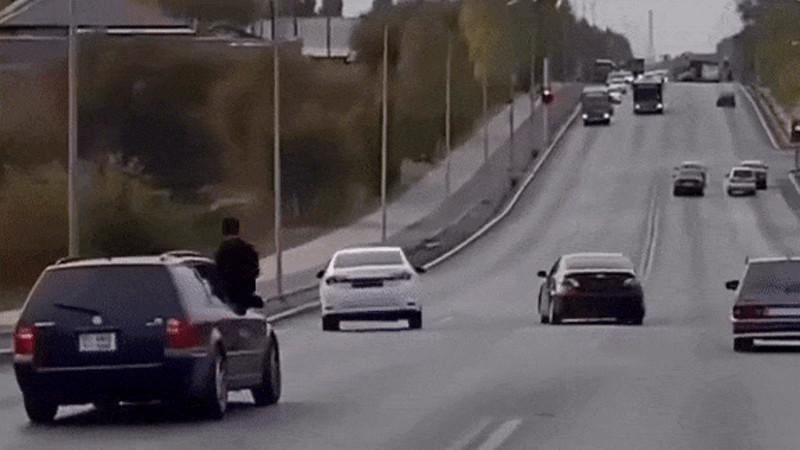 Кадры из видео